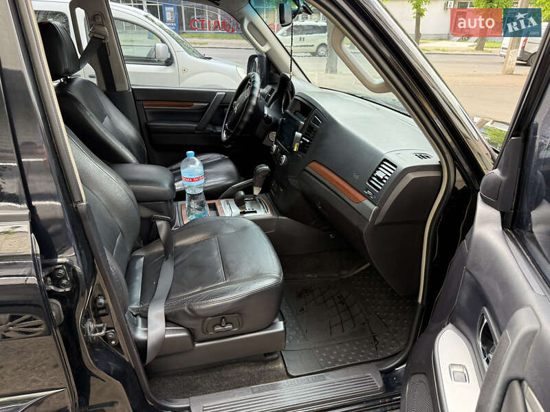 Позашляховик / Кросовер Mitsubishi Pajero Wagon 2007 в Сумах