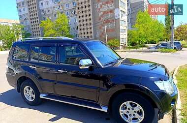 Внедорожник / Кроссовер Mitsubishi Pajero Wagon 2007 в 