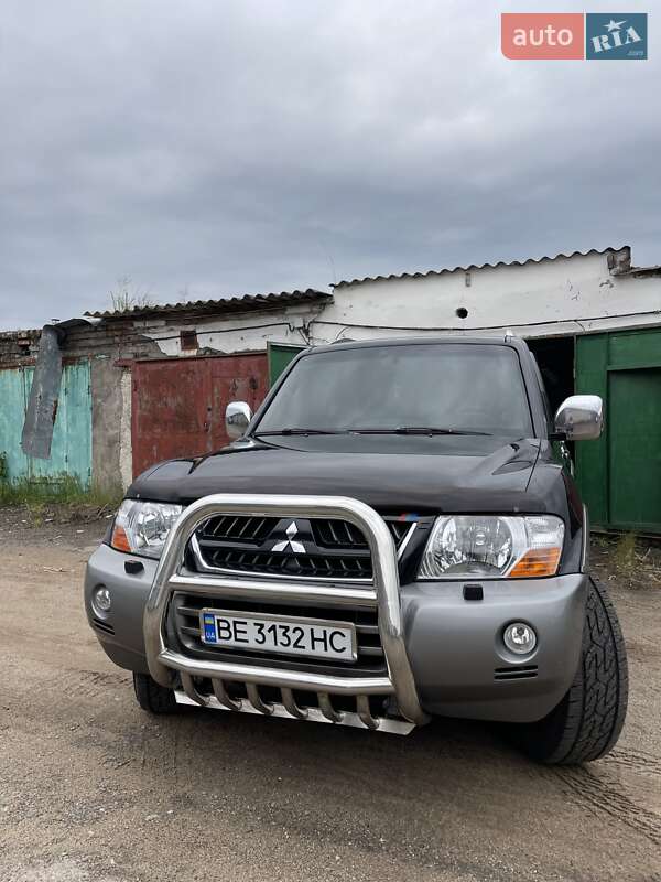 Внедорожник / Кроссовер Mitsubishi Pajero Wagon 2004 в Николаеве