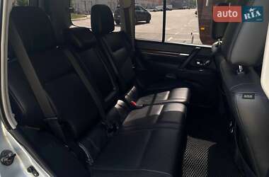 Позашляховик / Кросовер Mitsubishi Pajero Wagon 2008 в 