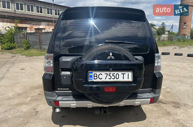 Позашляховик / Кросовер Mitsubishi Pajero Wagon 2007 в 
