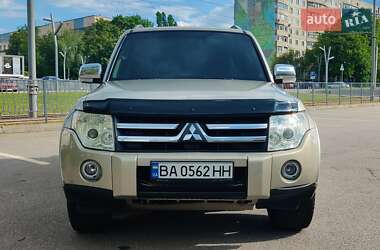 Внедорожник / Кроссовер Mitsubishi Pajero Wagon 2007 в 
