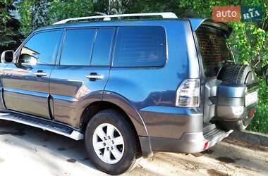 Внедорожник / Кроссовер Mitsubishi Pajero Wagon 2007 в 