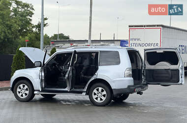 Внедорожник / Кроссовер Mitsubishi Pajero Wagon 2008 в 