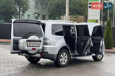 Внедорожник / Кроссовер Mitsubishi Pajero Wagon 2008 в 