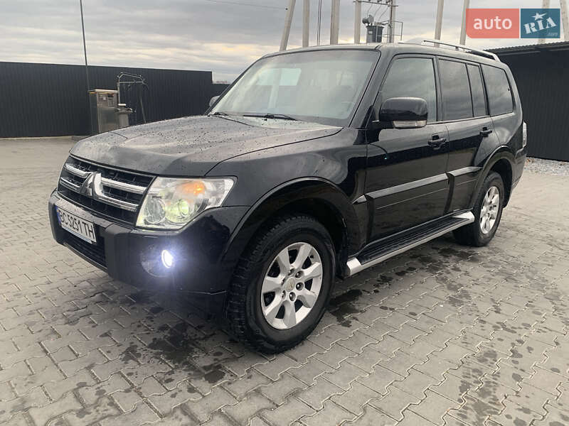 Внедорожник / Кроссовер Mitsubishi Pajero Wagon 2011 в Львове