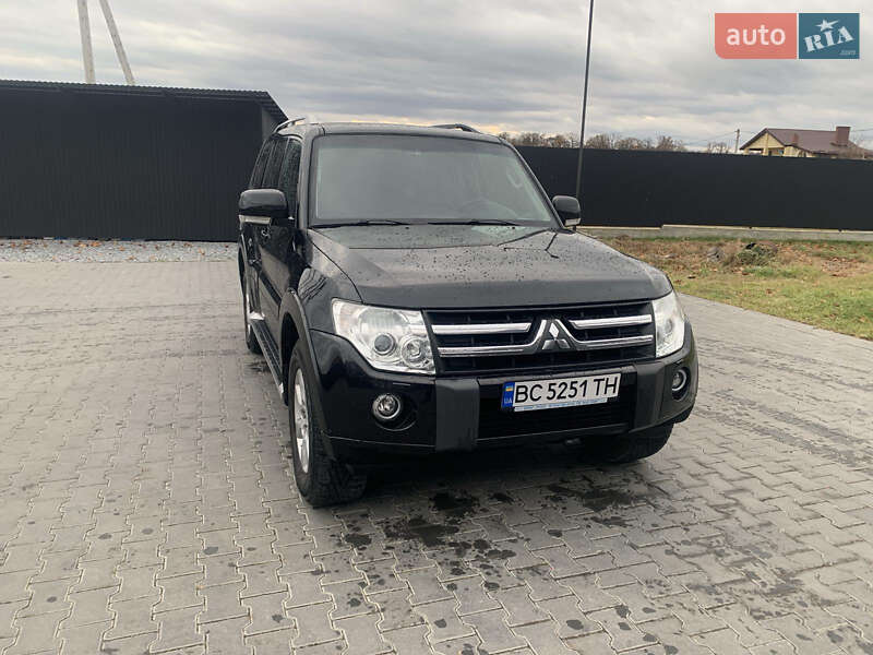 Внедорожник / Кроссовер Mitsubishi Pajero Wagon 2011 в Львове