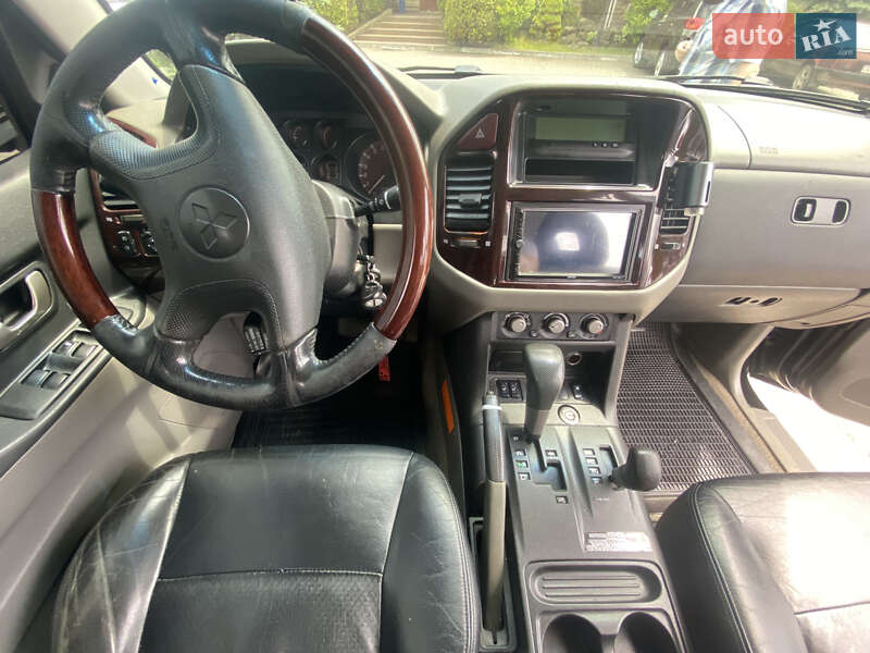 Внедорожник / Кроссовер Mitsubishi Pajero Wagon 2002 в Ивано-Франковске