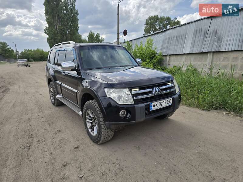 Mitsubishi Pajero Wagon 2008