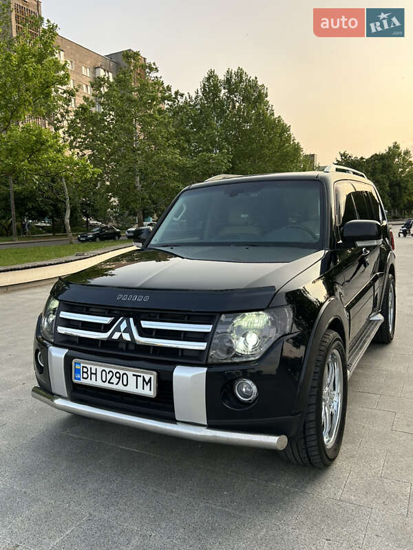 Внедорожник / Кроссовер Mitsubishi Pajero Wagon 2007 в Николаеве