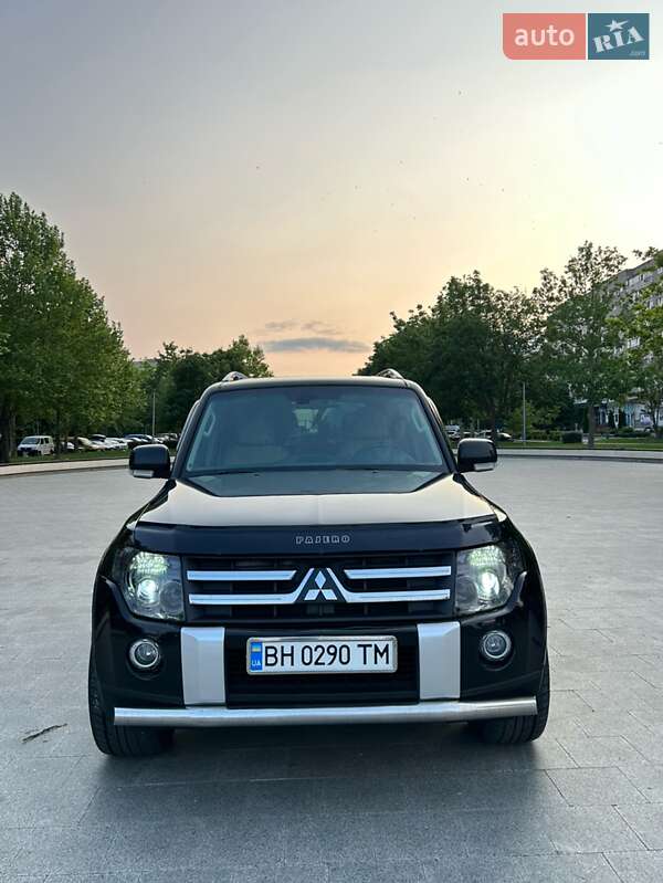 Внедорожник / Кроссовер Mitsubishi Pajero Wagon 2007 в Николаеве