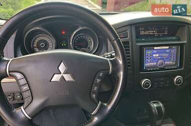 Внедорожник / Кроссовер Mitsubishi Pajero Wagon 2008 в 