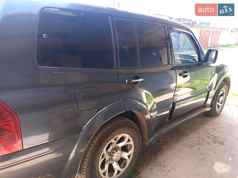 Внедорожник / Кроссовер Mitsubishi Pajero Wagon 2004 в Краматорске