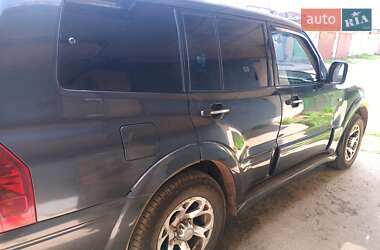 Внедорожник / Кроссовер Mitsubishi Pajero Wagon 2004 в 