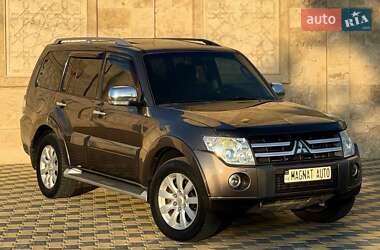 Позашляховик / Кросовер Mitsubishi Pajero Wagon 2011 в Одесі