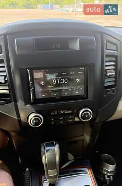 Внедорожник / Кроссовер Mitsubishi Pajero Wagon 2007 в 