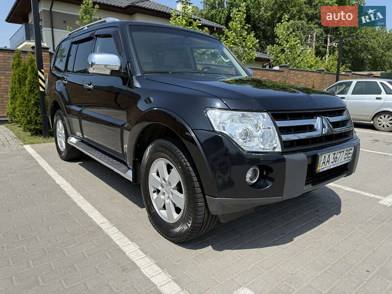 Внедорожник / Кроссовер Mitsubishi Pajero Wagon 2008 в Киеве