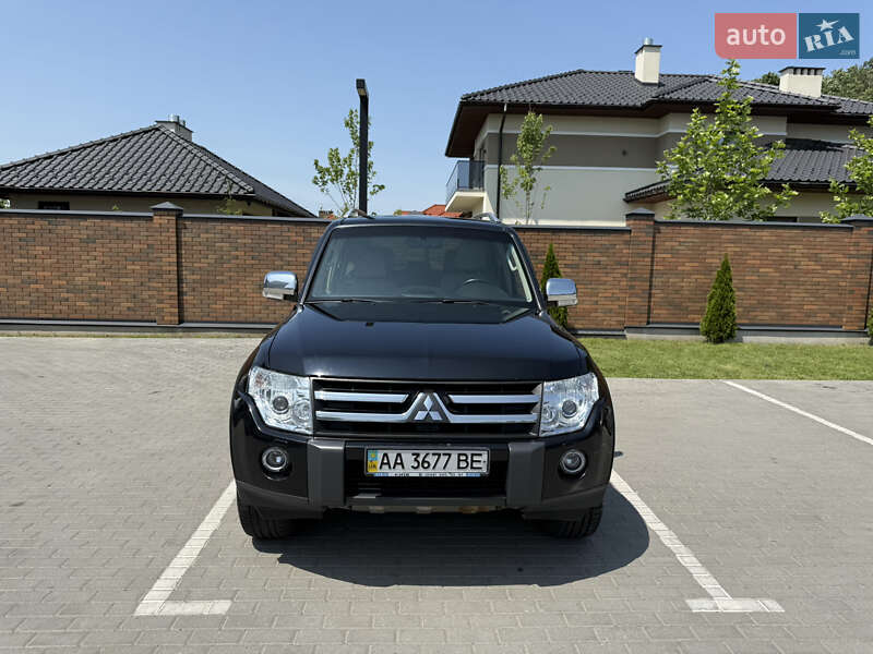 Внедорожник / Кроссовер Mitsubishi Pajero Wagon 2008 в Киеве