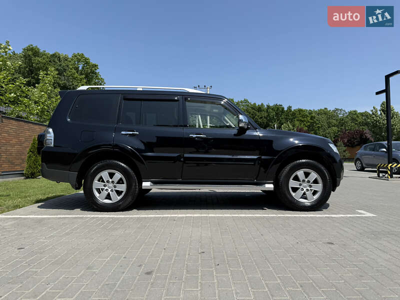 Внедорожник / Кроссовер Mitsubishi Pajero Wagon 2008 в Киеве
