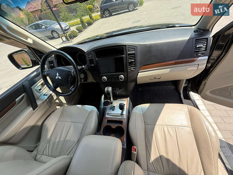 Внедорожник / Кроссовер Mitsubishi Pajero Wagon 2008 в Киеве