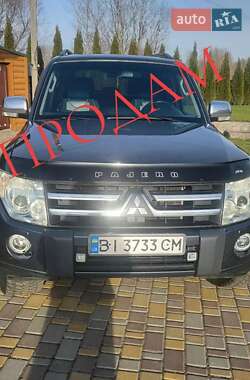 Позашляховик / Кросовер Mitsubishi Pajero Wagon 2010 в 