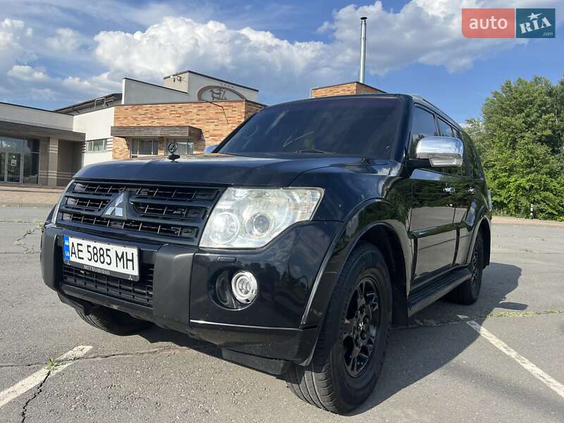 Внедорожник / Кроссовер Mitsubishi Pajero Wagon 2007 в 
