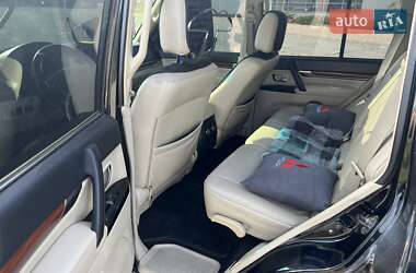 Внедорожник / Кроссовер Mitsubishi Pajero Wagon 2007 в 