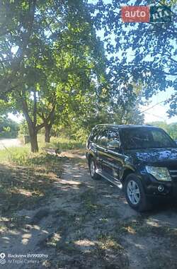 Внедорожник / Кроссовер Mitsubishi Pajero Wagon 2007 в 