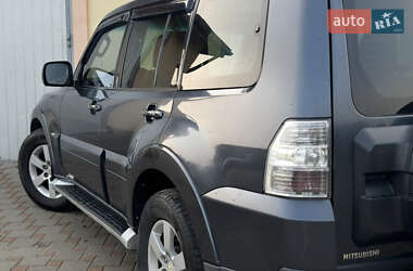 Внедорожник / Кроссовер Mitsubishi Pajero Wagon 2008 в 