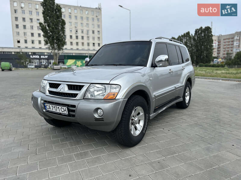 Mitsubishi Pajero Wagon 2003