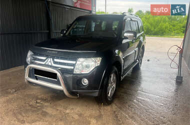 Внедорожник / Кроссовер Mitsubishi Pajero Wagon 2007 в Дубно