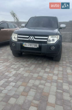 Внедорожник / Кроссовер Mitsubishi Pajero Wagon 2008 в 