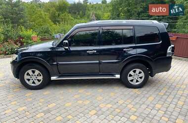 Внедорожник / Кроссовер Mitsubishi Pajero Wagon 2007 в 