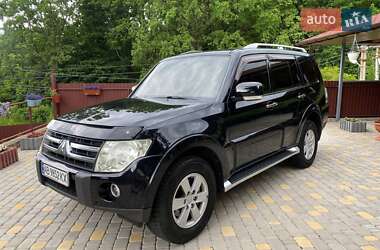 Внедорожник / Кроссовер Mitsubishi Pajero Wagon 2007 в 