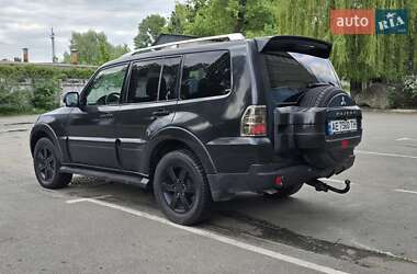 Внедорожник / Кроссовер Mitsubishi Pajero Wagon 2007 в 