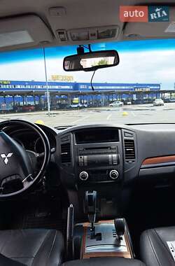Внедорожник / Кроссовер Mitsubishi Pajero Wagon 2008 в Киеве