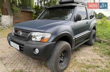 Внедорожник / Кроссовер Mitsubishi Pajero Wagon 2004 в 
