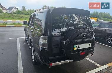 Внедорожник / Кроссовер Mitsubishi Pajero Wagon 2014 в 