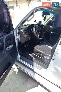 Внедорожник / Кроссовер Mitsubishi Pajero Wagon 2007 в 