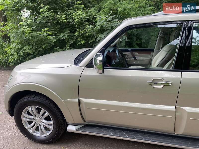 Внедорожник / Кроссовер Mitsubishi Pajero Wagon 2008 в Чернигове