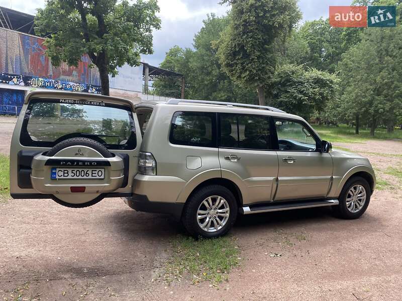 Внедорожник / Кроссовер Mitsubishi Pajero Wagon 2008 в Чернигове