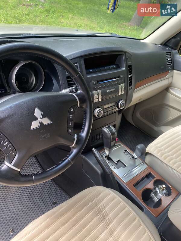 Внедорожник / Кроссовер Mitsubishi Pajero Wagon 2008 в Чернигове