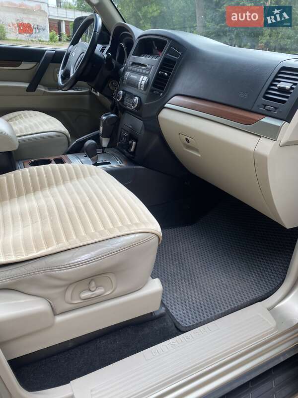 Внедорожник / Кроссовер Mitsubishi Pajero Wagon 2008 в Чернигове