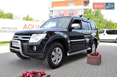 Внедорожник / Кроссовер Mitsubishi Pajero Wagon 2008 в 