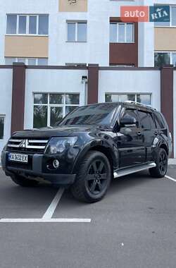 Внедорожник / Кроссовер Mitsubishi Pajero Wagon 2007 в Киеве