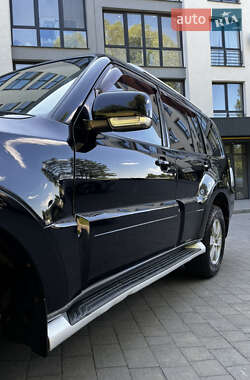 Позашляховик / Кросовер Mitsubishi Pajero Wagon 2007 в 