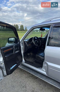 Внедорожник / Кроссовер Mitsubishi Pajero Wagon 2008 в 