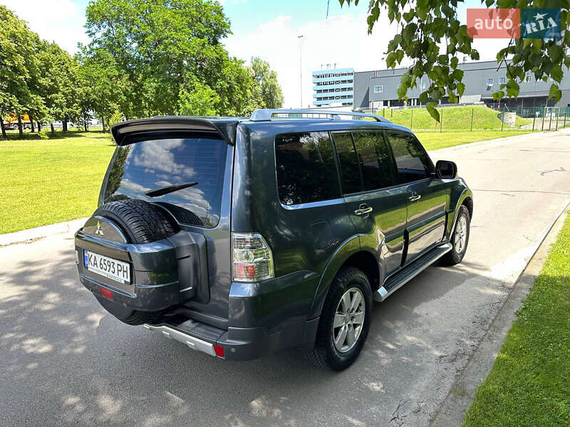 Mitsubishi Pajero Wagon 2008