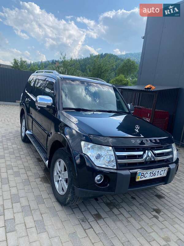 Внедорожник / Кроссовер Mitsubishi Pajero Wagon 2007 в Славском