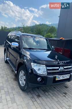 Внедорожник / Кроссовер Mitsubishi Pajero Wagon 2007 в 
